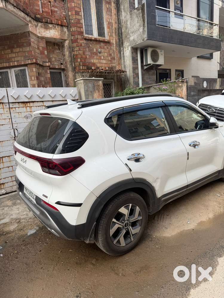 Kia Sonet Petrol 2051