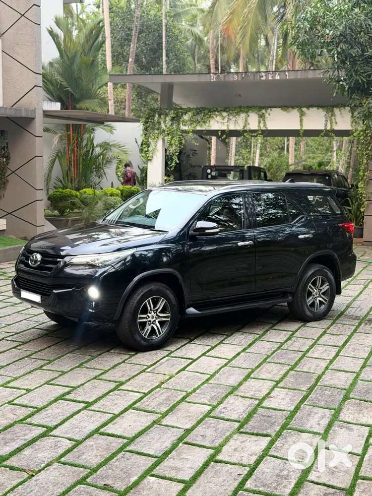 Toyota Fortuner Legender 2017 Diesel Automatic