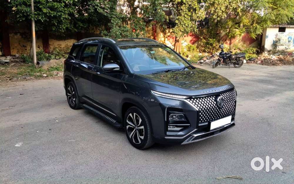 Mg Hector Plus Sharp Pro 1.5 Turbo Petrol Cvt 7 Str, 2023, Petrol