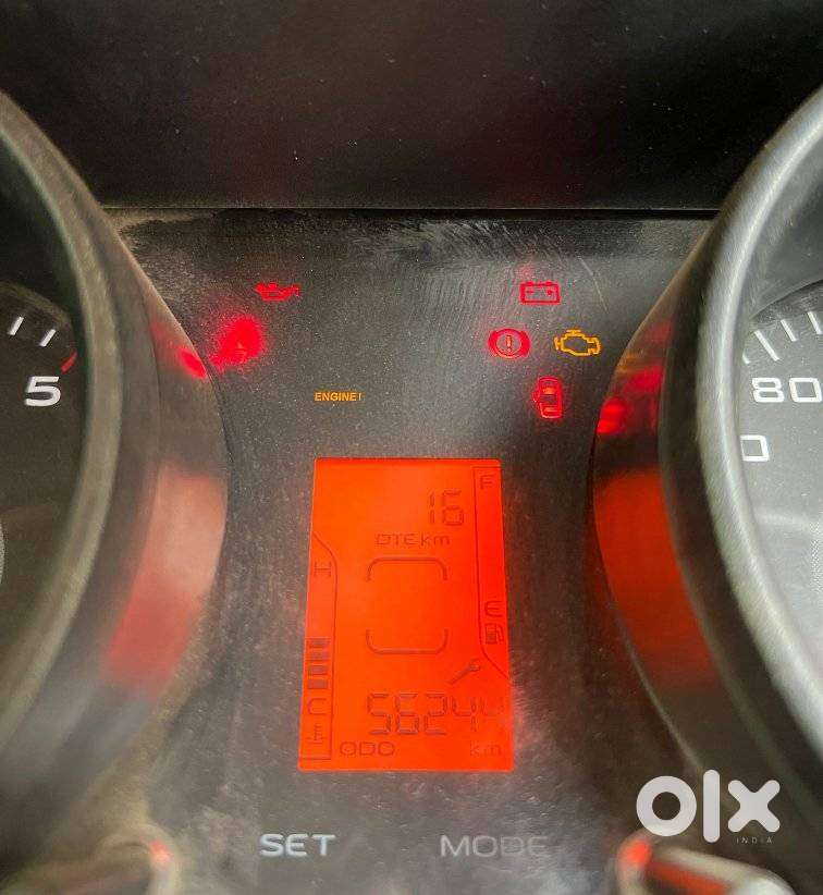 Mahindra Tuv 300 T4 Plus, 2019, Diesel