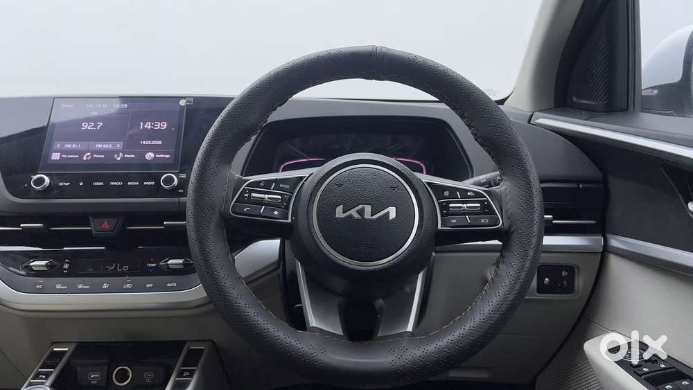 Kia Carens 1.4 Prestige 7 Str, 2022, Petrol