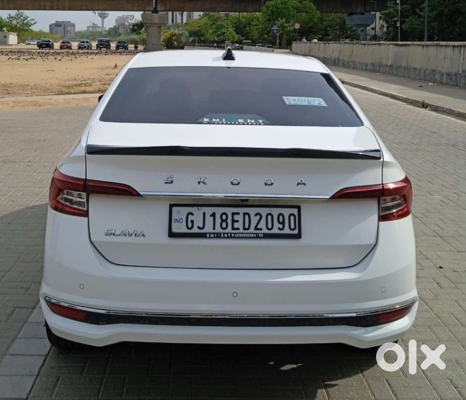 Skoda Slavia 1.0 Tsi Style At, 2024, Petrol