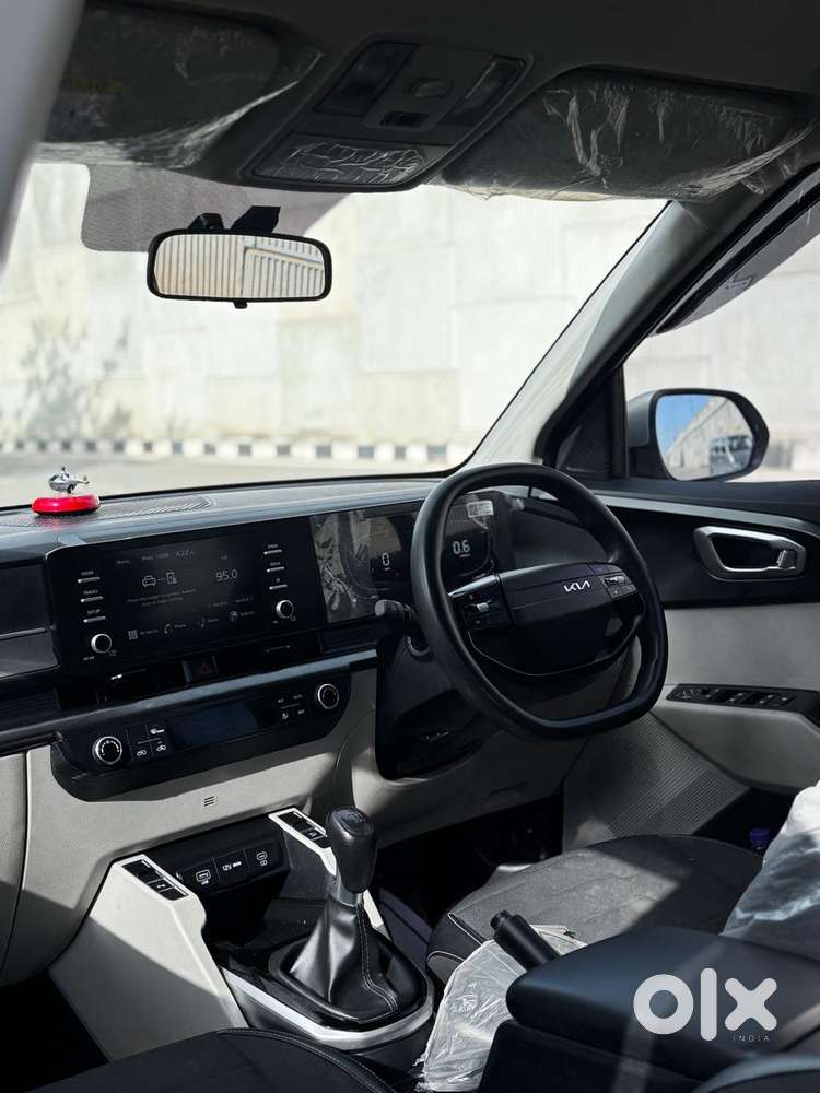 Kia Carens Clavis Htk, 2025, Petrol