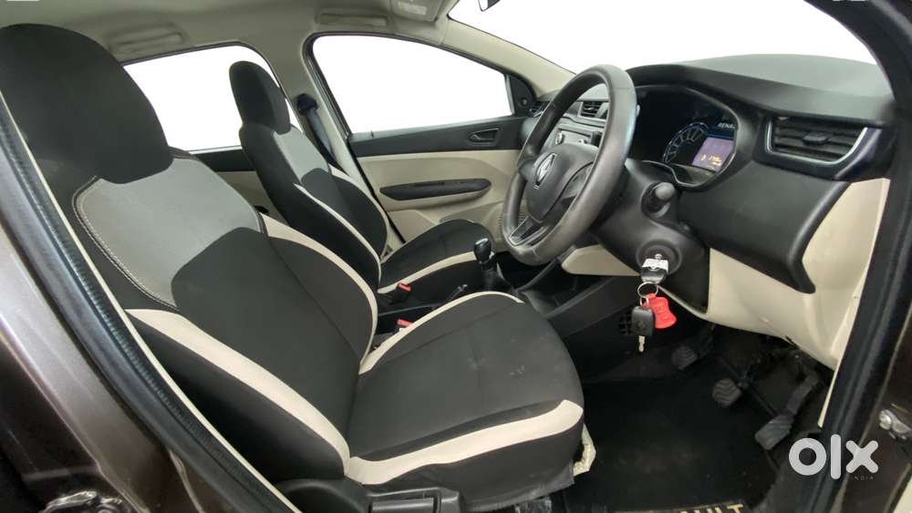 Renault Triber Rxl, 2022, Petrol