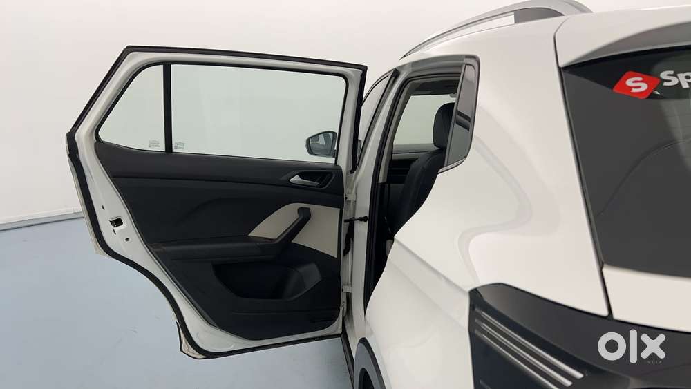 Volkswagen Taigun Topline 1.0 Tsi At (electric Seats), 2022, Petrol
