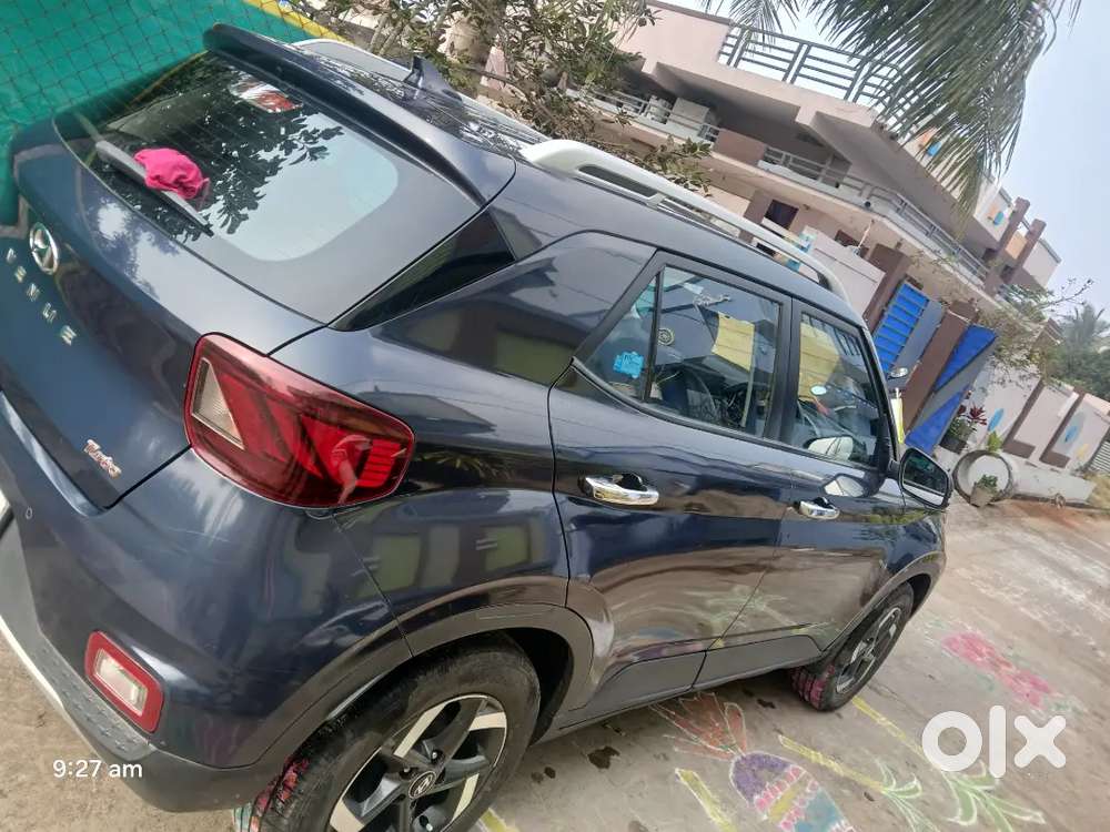 Hyundai Venue 2019 Petrol Well Maintained