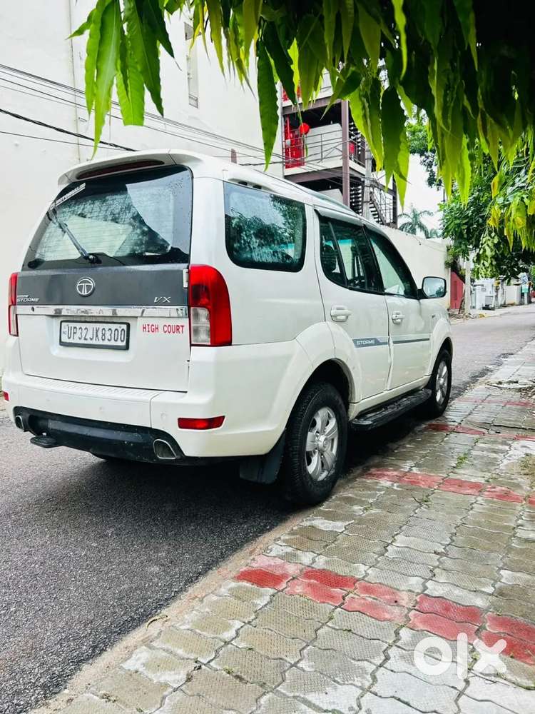 Tata Safari Storme Vx, 2017, Diesel