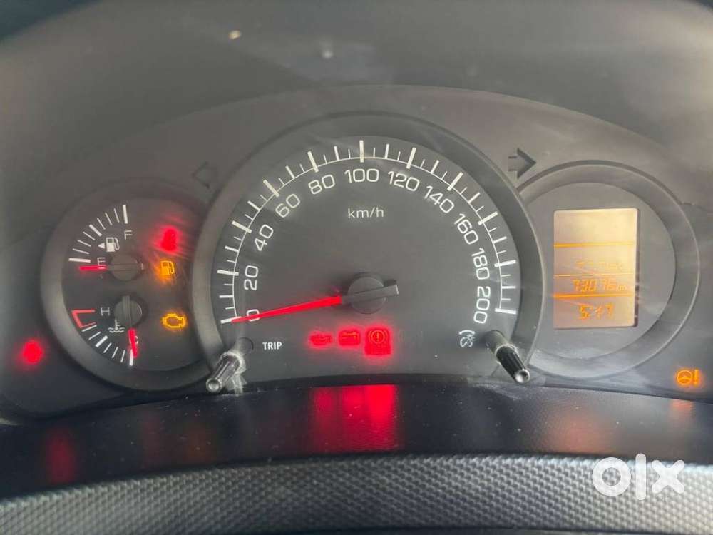 Maruti Suzuki Swift Lxi Option, 2012, Petrol