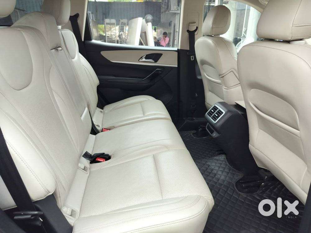 Mahindra Xuv700 2.2 Ax 7 Diesel Mt Luxury Pack Str, 2022, Diesel