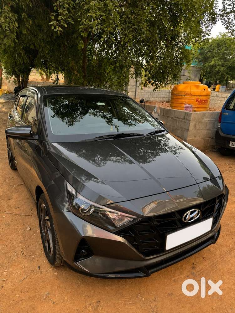 Hyundai New I20 2023 Petrol, Sunroof Well Maintained Showroom Serviced