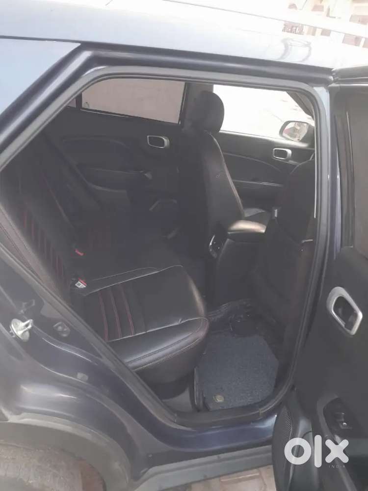 Hyundai Venue Petrol 2021