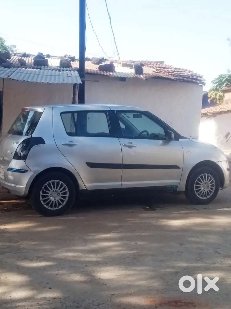 Maruti Suzuki Swift 2007 Petrol 90000 Km Driven