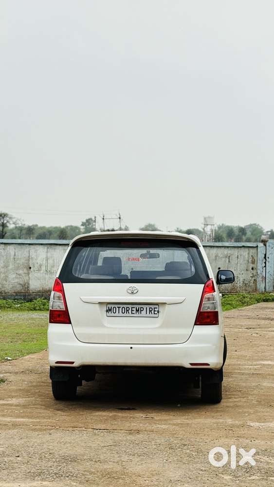 Toyota Innova 2.5 G (diesel) 8 Seater, 2016, Diesel