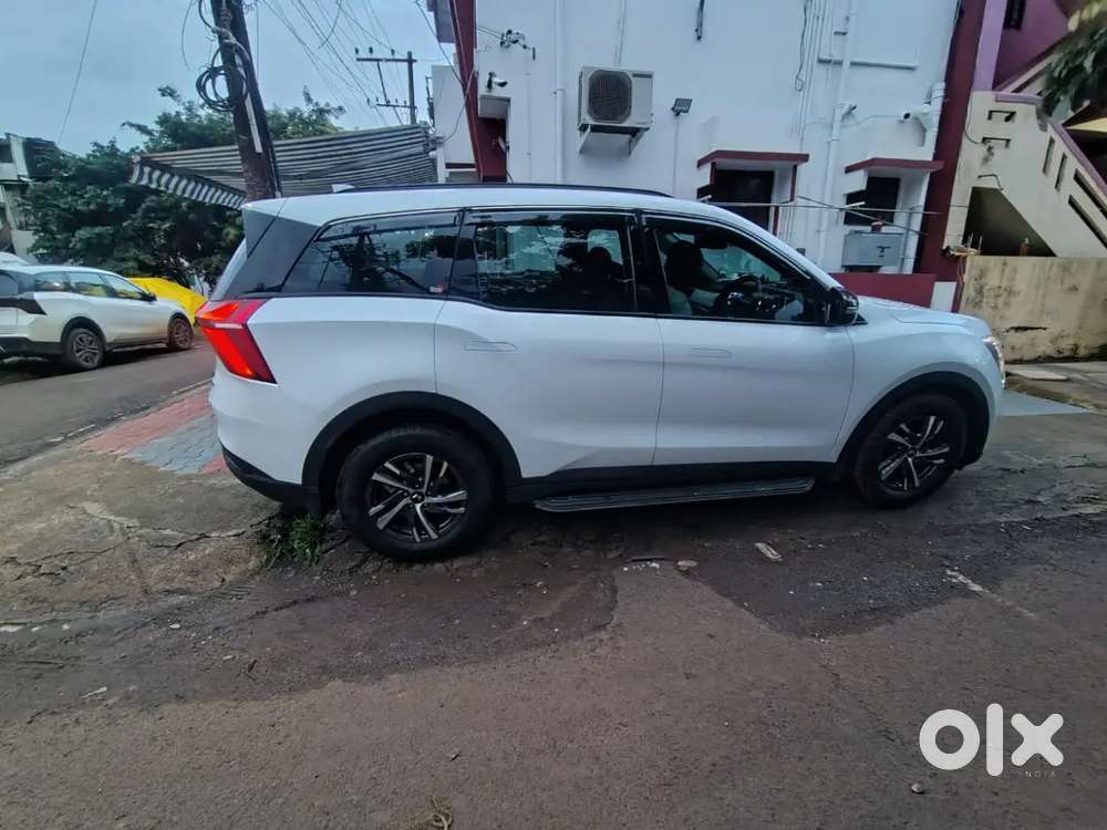 Mahindra Xuv700 Petrol 2025 First Owner