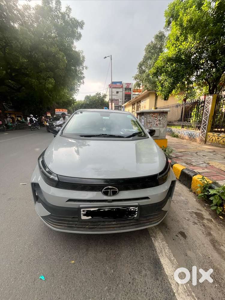 Tata Altroz Pure Cng 2025