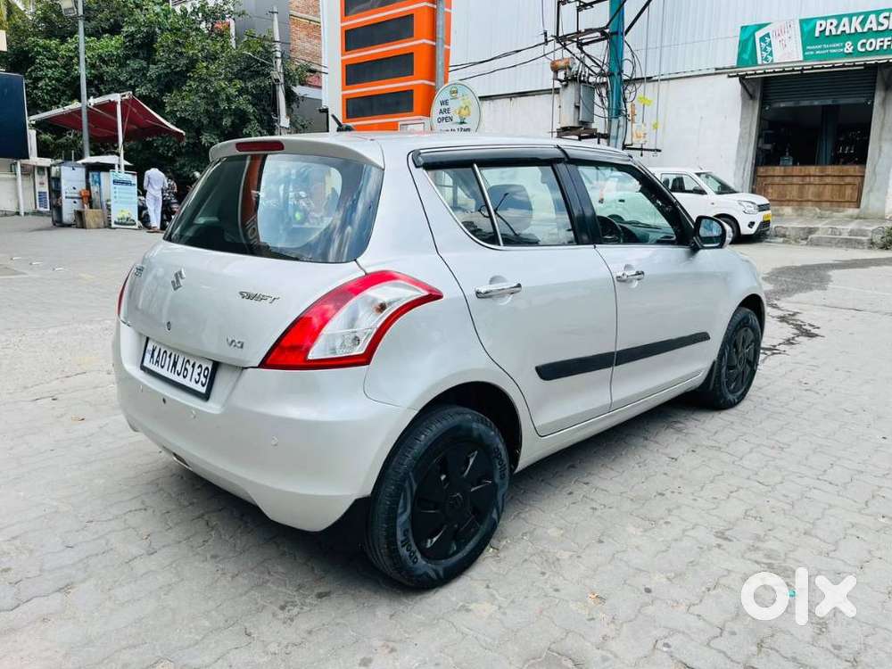 Maruti Suzuki Swift Vxi With Abs, 2014, Petrol