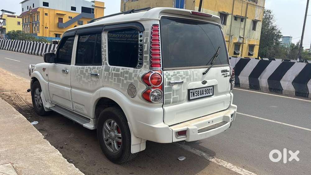 Mahindra Diesel Car 2011