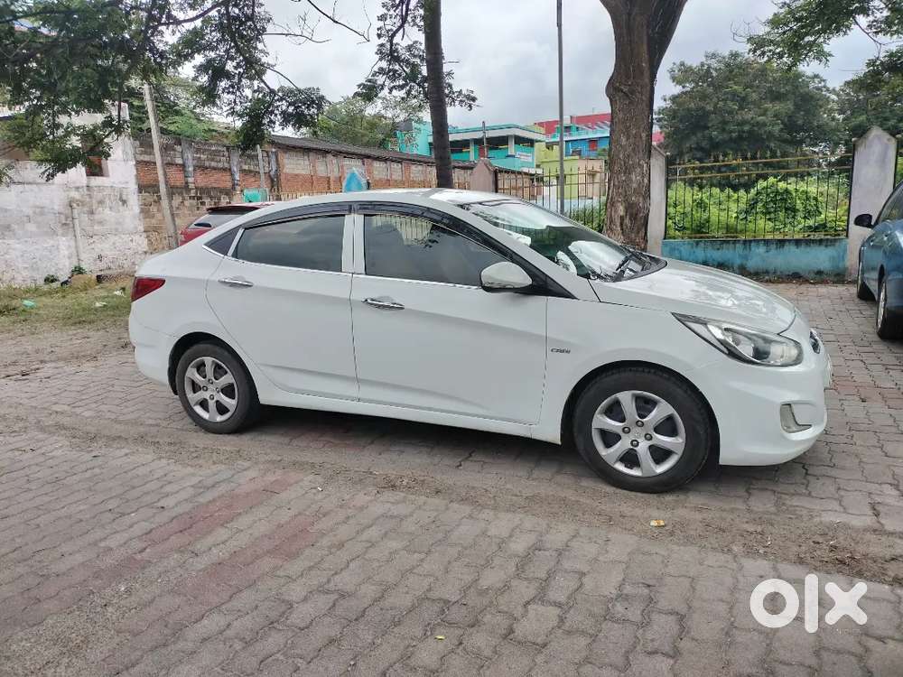 Hyundai Verna 2011 Diesel 140000 Km Driven