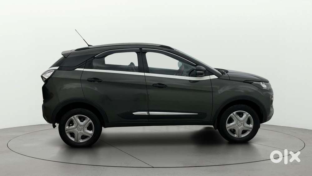 Tata Nexon 1.5 Revotorq XMA AMT (S), 2020, Petrol