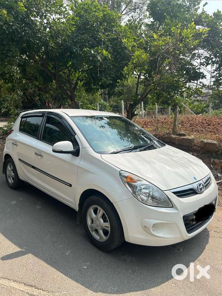 Hyundai I20 2011 Petrol Well Maintained