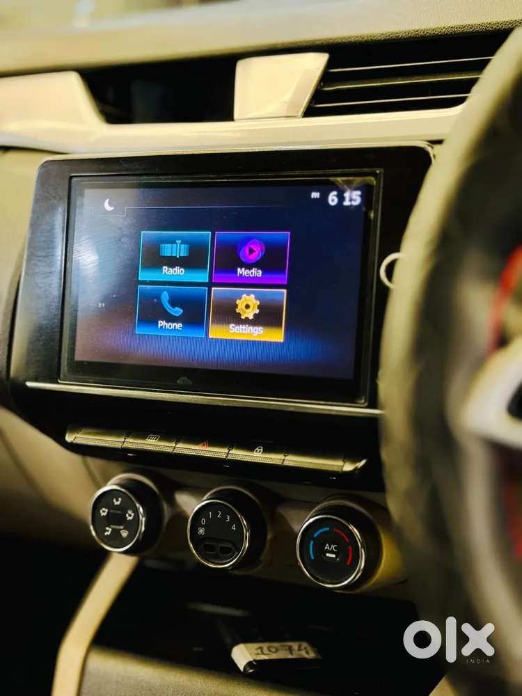 Renault Triber Rxz, 2022, Petrol