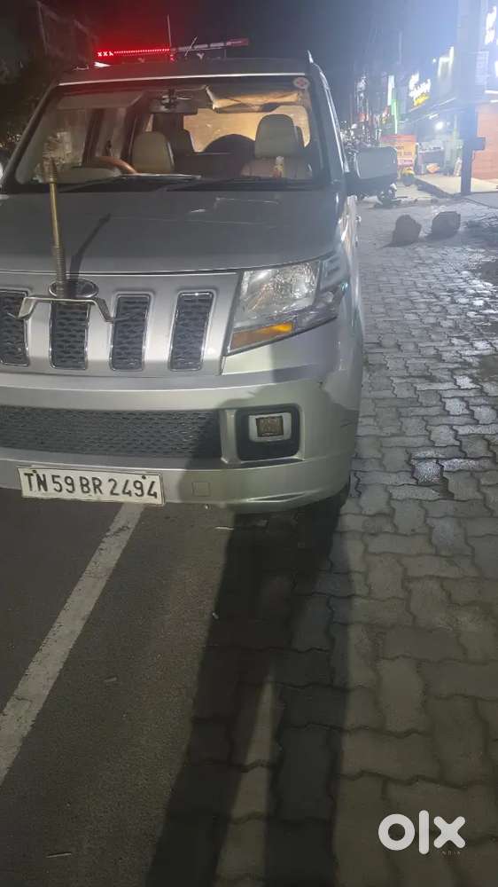 Mahindra Tuv 300 2018