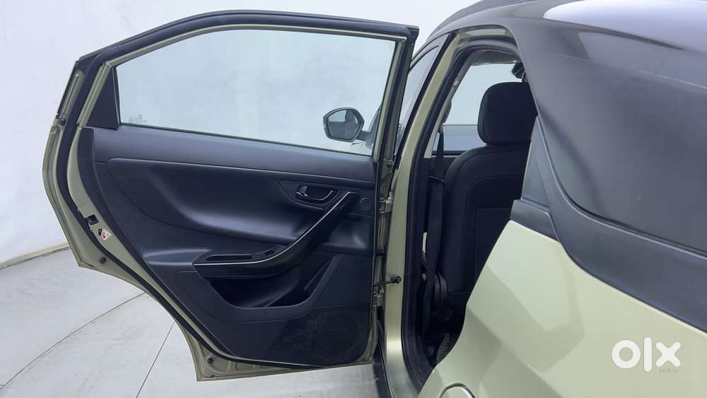 Tata Nexon 1.5 Revotorq Xza Plus Kaziranga, 2023, Diesel