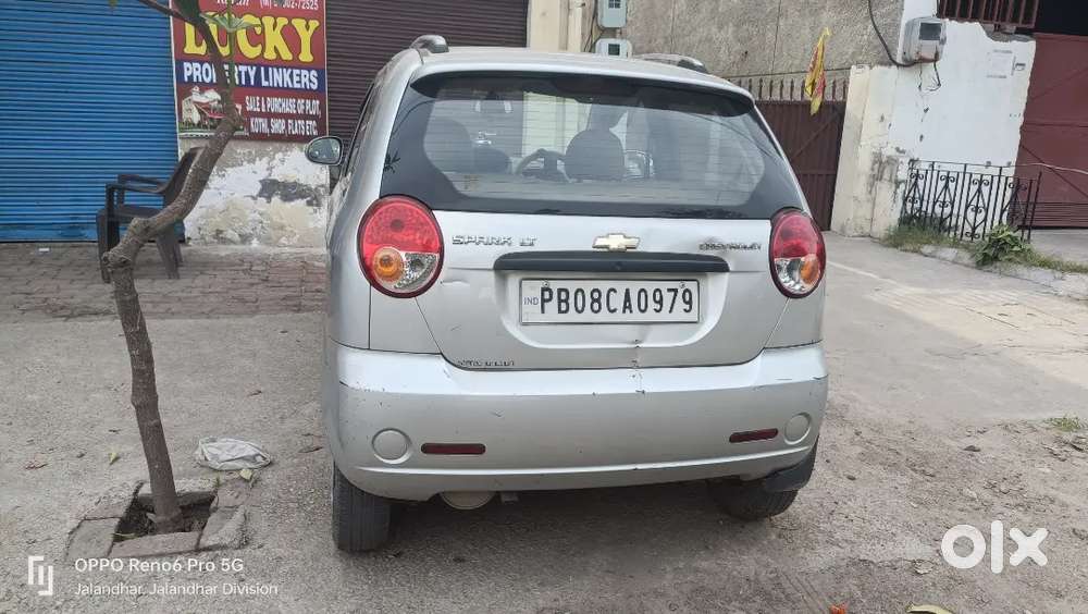 One Hand Driven Car Without Any Problem