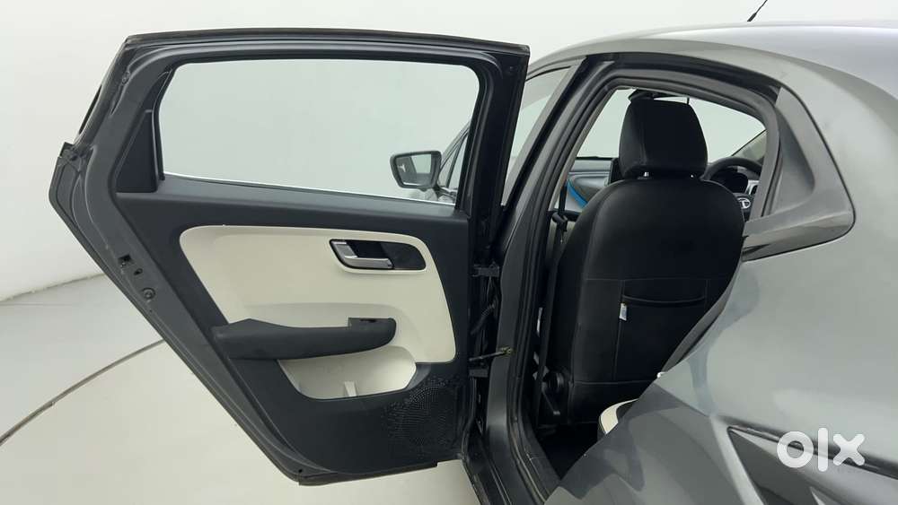 Tata Altroz Xz, 2023, Petrol