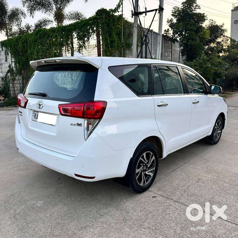 Toyota Innova Crysta [2020-ongoing] 2.4 Vx 7 Str, 2022, Diesel