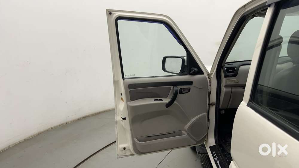 Mahindra Scorpio Intelli Hybrid S6 Plus, 2017, Diesel
