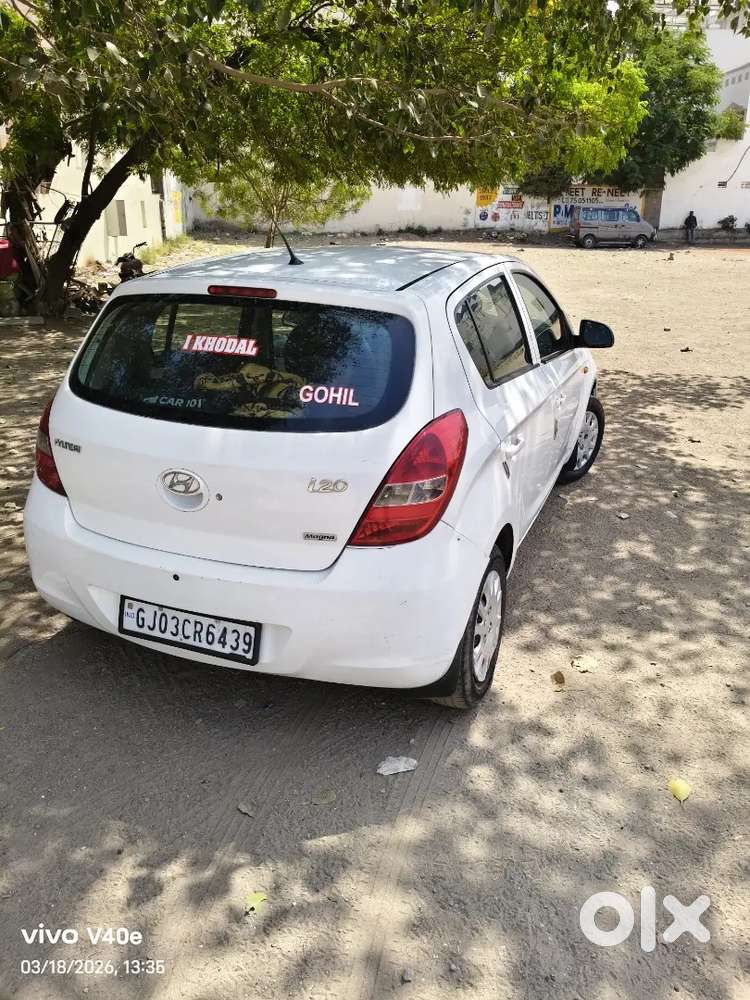 Hyundai New I20 2010 Cng & Hybrids 90000 Km Driven