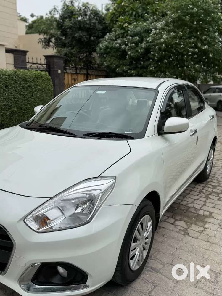 Maruti Suzuki Dzire 1.2 Vxi, 2022, Petrol