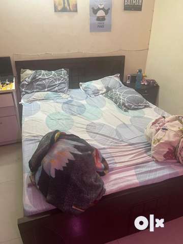 Queen bed deals for sale olx