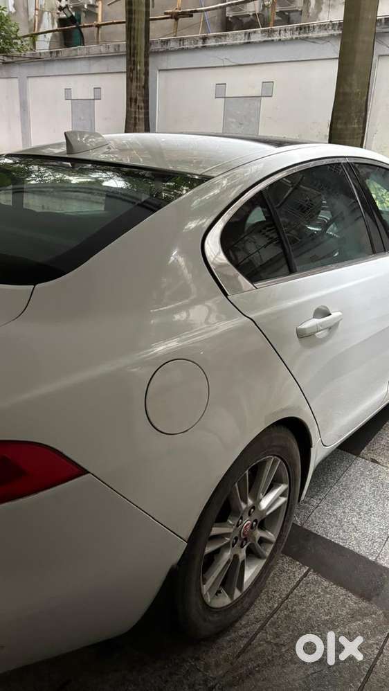 2017 Jaguar Xe Prestige Petrol Automatic