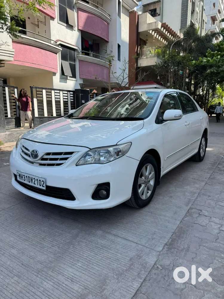 Toyota Corolla Altis 2011