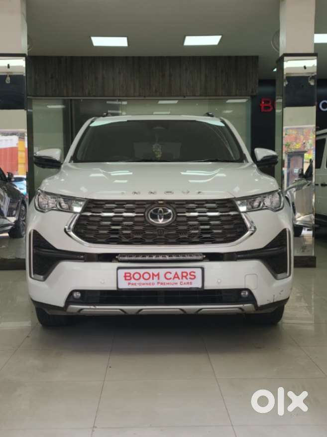 Toyota Innova Crysta