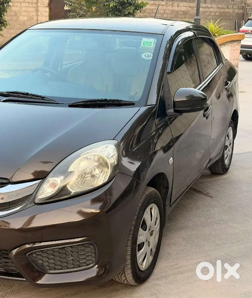 Honda Amaze 1.2 Petrol (model:2016)kms:78 Thousand Driven