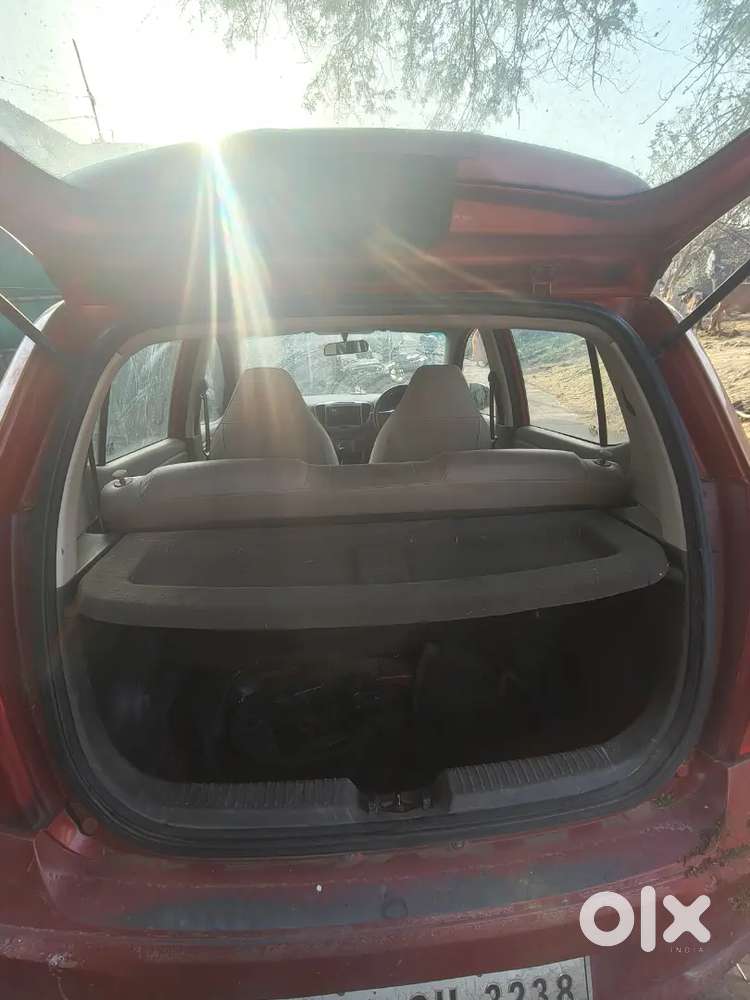 Hyundai I10 2010 Petrol 80200 Km Driven