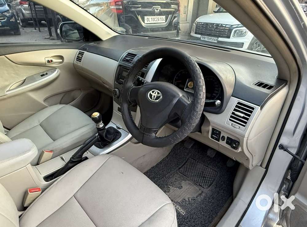 Toyota Corolla Altis 1.8 J, 2012, Cng & Hybrids