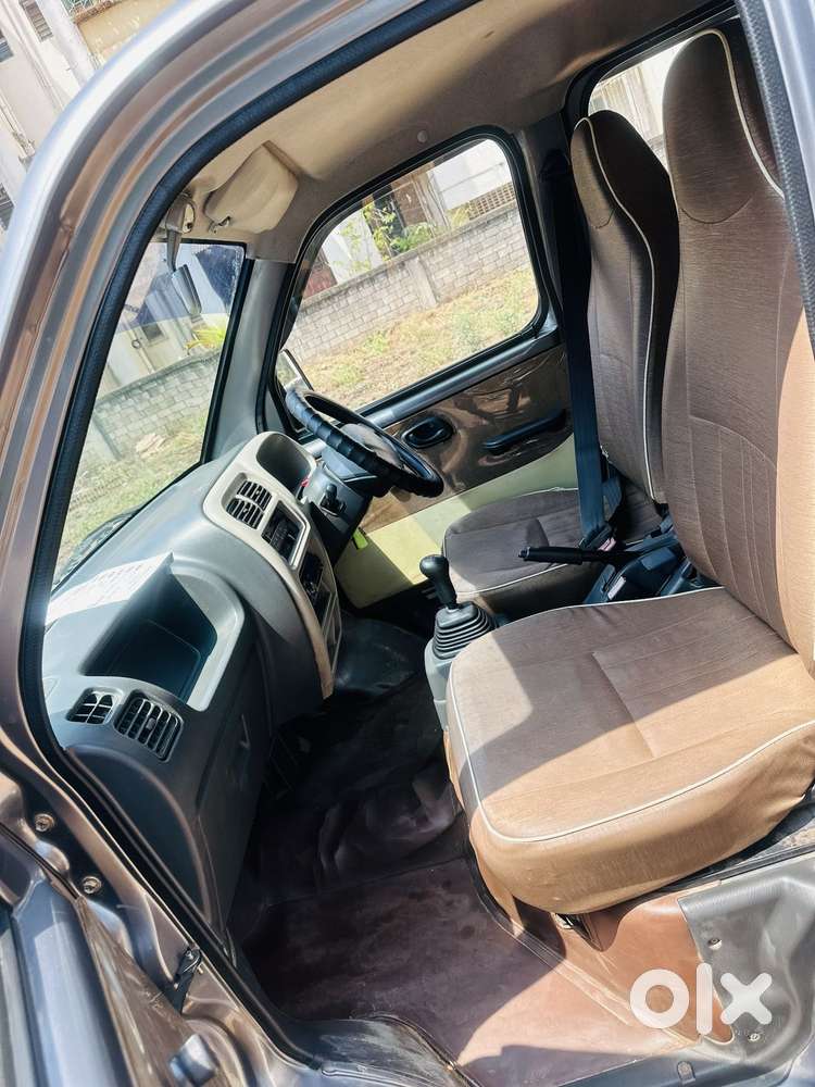 Maruti Suzuki Eeco Smiles 7 Seater Standard, 2011, Petrol