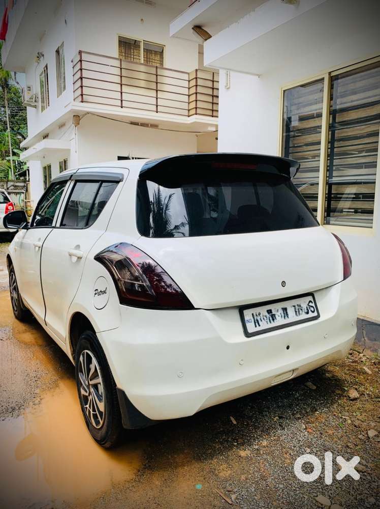 Maruti Swift 1.2 Lxi 2015