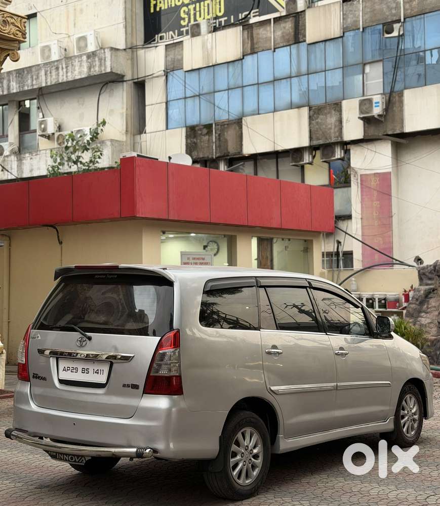 Toyota Innova 2.5 V 7 Str, 2012, Diesel