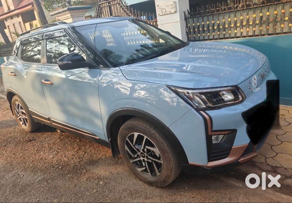 Mahendra Xu400 Electric