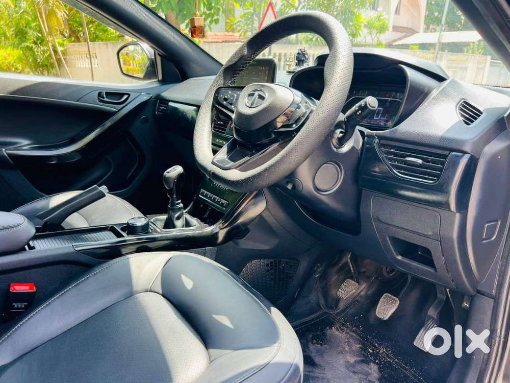 Tata Nexon 1.2 Revotron Xz Plus (o) Dark Edition, 2023, Petrol