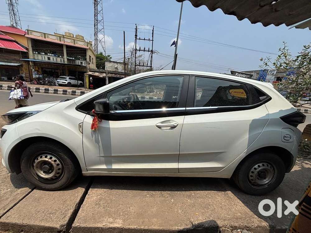 Tata Altroz 2021 Petrol Good Condition