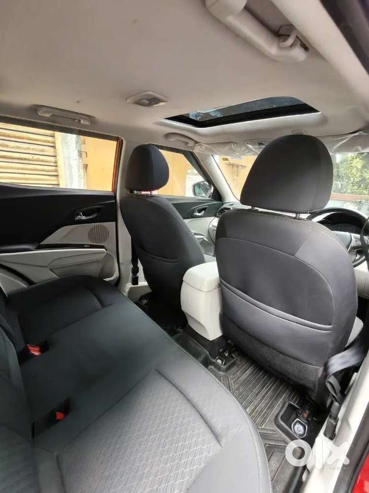 Mahindra Xuv300 2024 Petrol