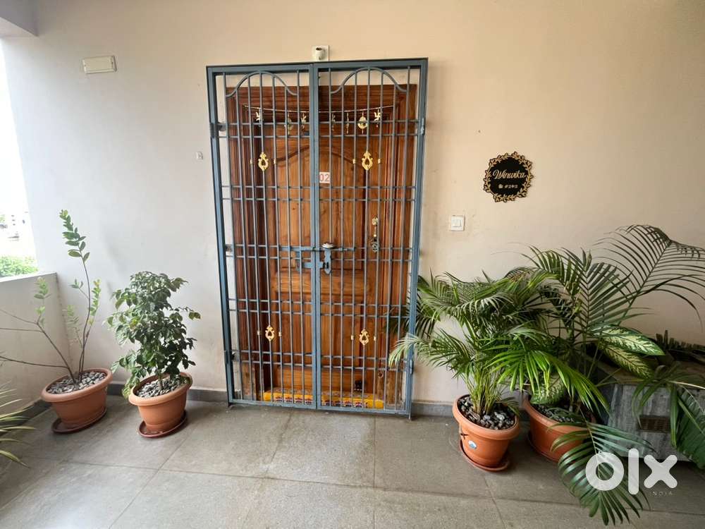 2bhk flat with semi furnished near DMart mangalam