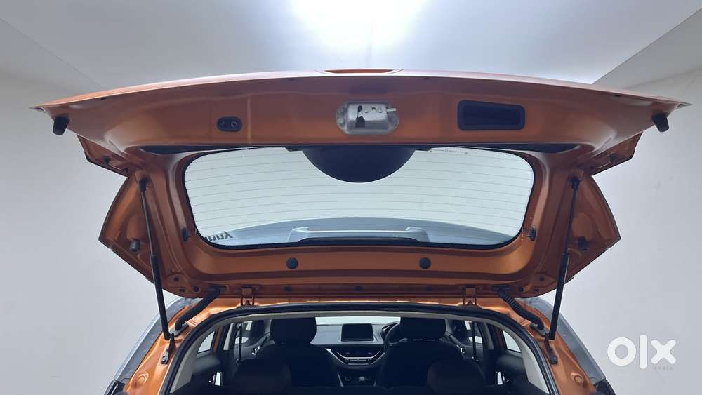 Tata Nexon 1.2 Revotron Xza Plus (o) Dual Tone, 2018, Petrol