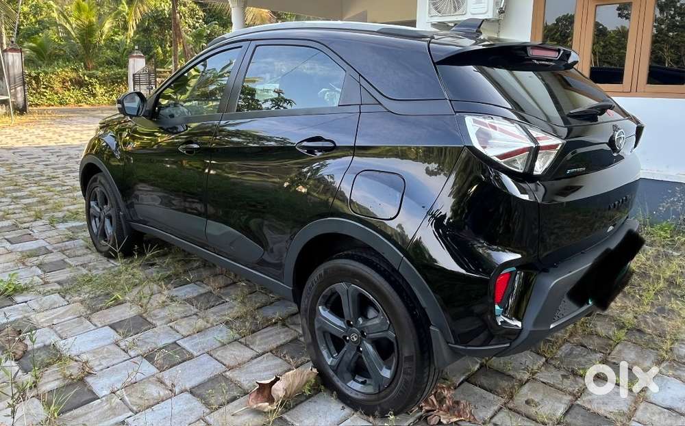 Nexon Ev Prime Dark